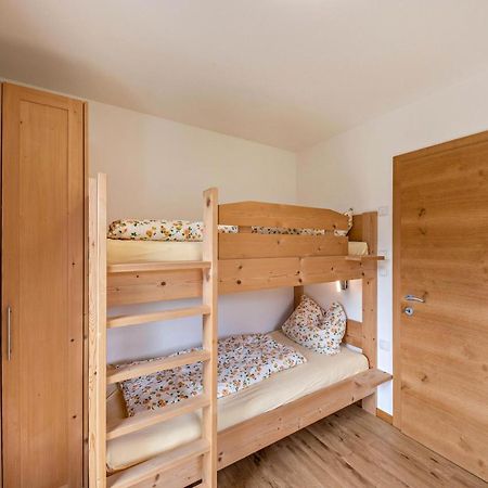 Tschafon Oberparnaihof Apartment Колепиетра Екстериор снимка