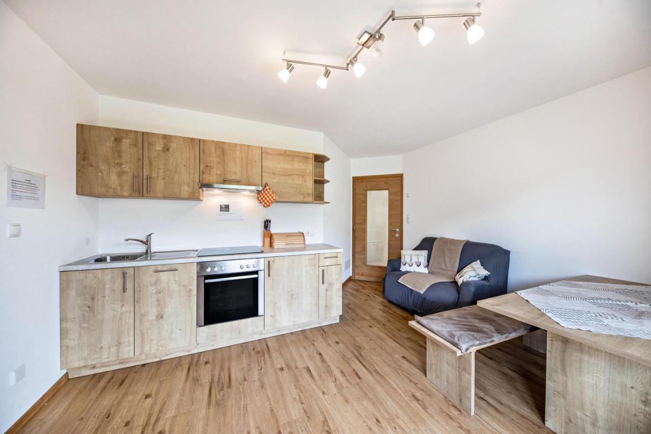 Tschafon Oberparnaihof Apartment Колепиетра Екстериор снимка