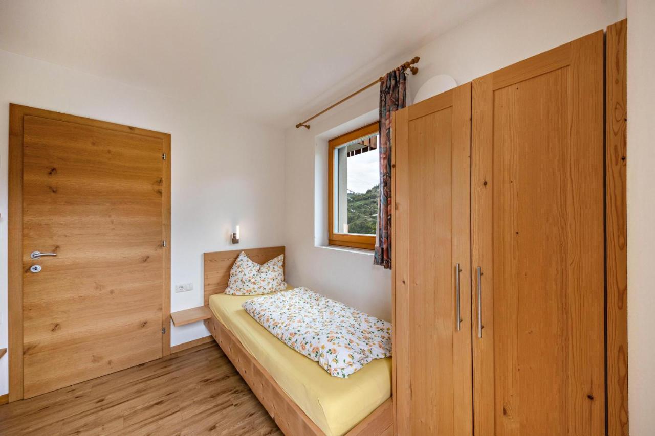 Tschafon Oberparnaihof Apartment Колепиетра Екстериор снимка